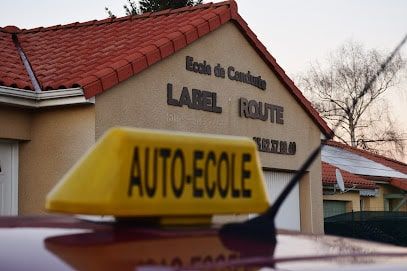 Gu6hna-cole-de-conduite-label-route.jpg