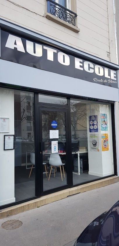 LPYmHl-auto-ecole-route-de-vienne-lyon-8eme.jpg