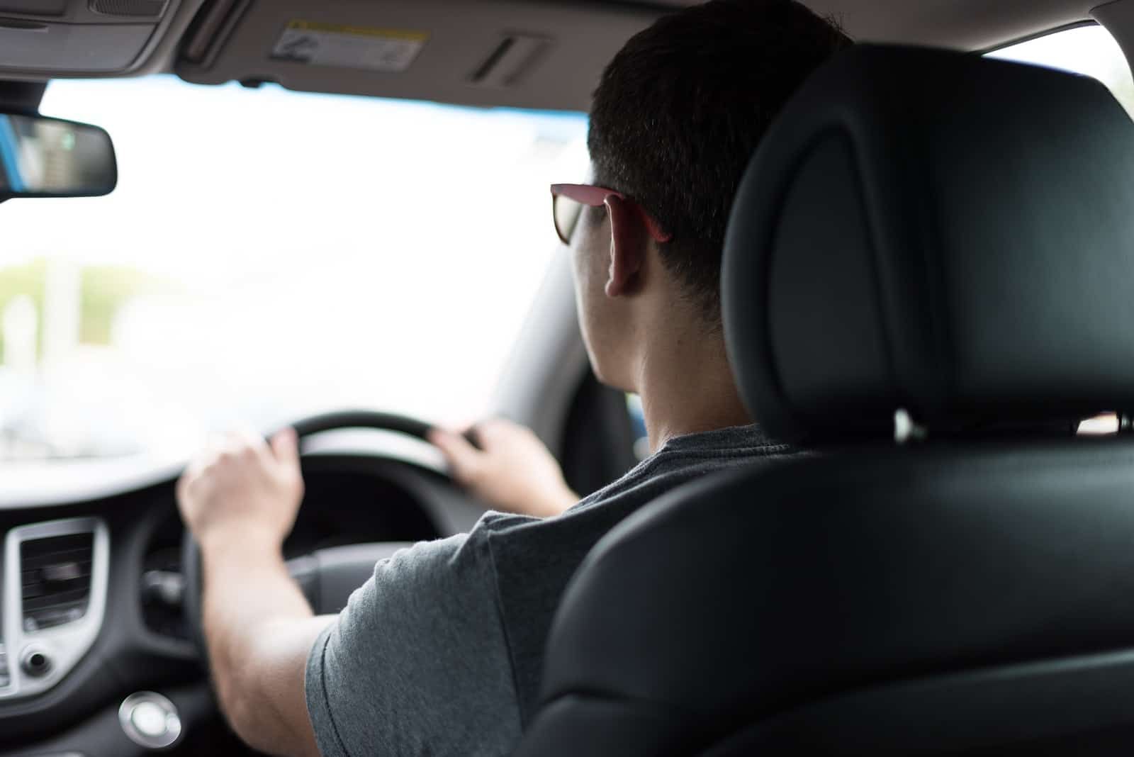 COMMENT ASSURER UN SECOND CONDUCTEUR ?