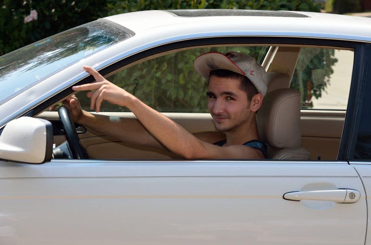 Manque d'inspecteurs et COVID, la conduite accompagnée à du mal