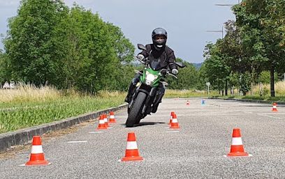 aBDSmS-auto-moto-ecole-cr-bike-conduite.jpg