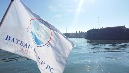 bLXJ1k-bateau-ecole-poitou-charentes.jpg