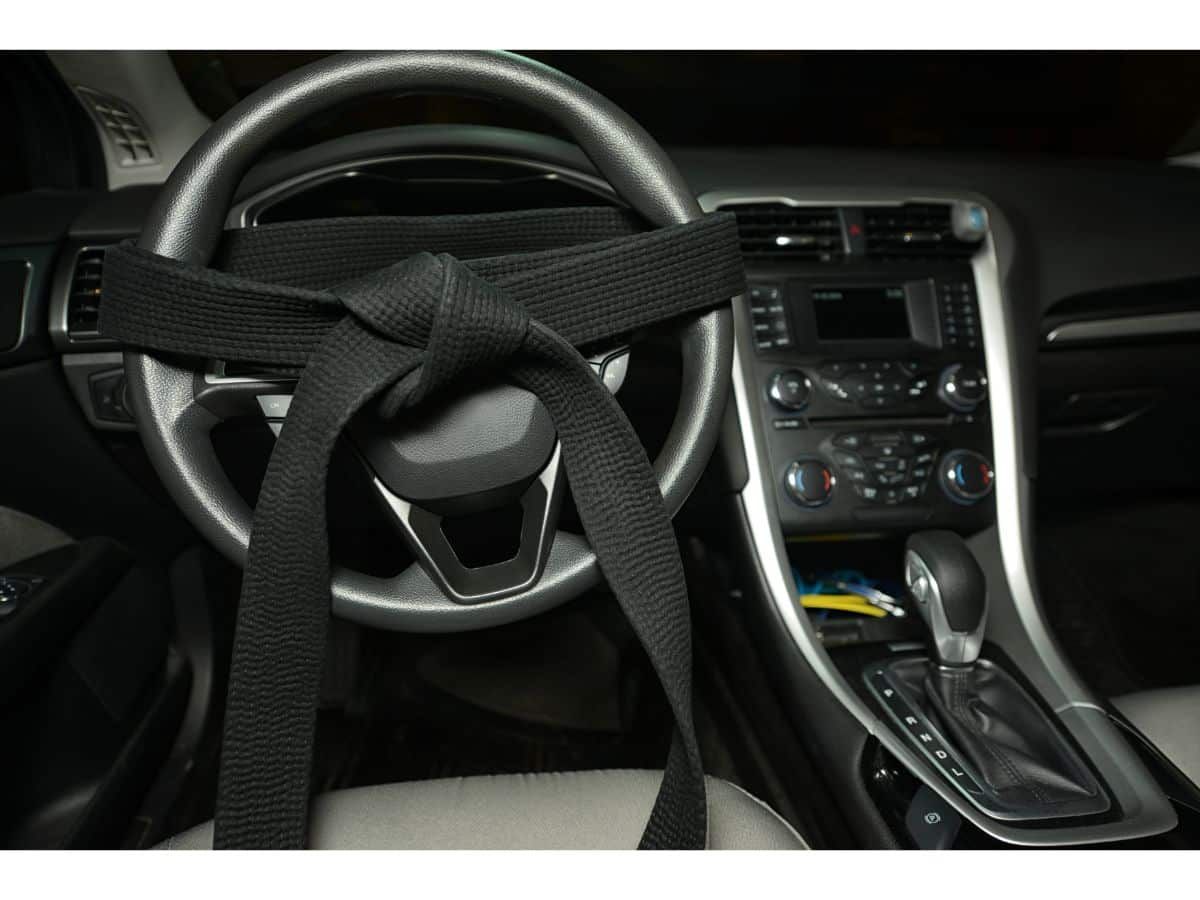 Quelles sont les techniques de conduite défensive pour éviter les accidents ?