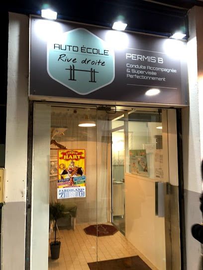 mUT61A-autoecole-rive-droite.jpg